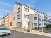 Mehrfamilienhaus mit Büro, Garage & Stellplätzen in Köln...