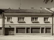 Mehrfamilienhaus mit Dachgarten und Garage für mehrere...