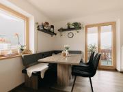 Mehrfamilienhaus mit drei Wohneinheiten in traumhafter...