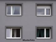 Mehrfamilienhaus mit drei Wohnungen