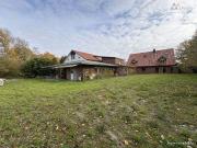 Mehrfamilienhaus mit Halle und Baureserve