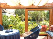 Mehrfamilienhaus mit sehr großem Garten