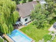 Mehrfamilienhaus mit separaten Eingängen, großem Garten...