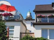 Mehrfamilienhaus mit Terrasse und Garage