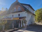 MEHRFAMLIENHAUS 5 WOHNEINHEITEN, 1LOKAL, 6 GARAGEN,...