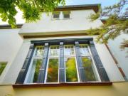 Mehrgenerationenhaus der späten Gründerzeit mit...