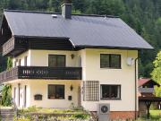 Mehrparteienhaus in Obertraun, gelegen in der...