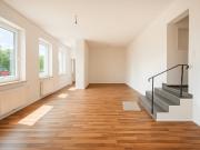 Mehrparteienhaus mit 4 Wohneinheiten + 370 m² Garten in...