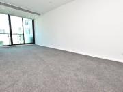 Melbourne One: Stylish 2 Bedrooms 2 Baths Apartment in...