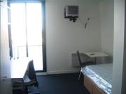 Melbourne Student House Balcony apartment