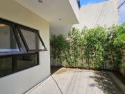MELO FOR SALE: 4 Bedroom Single Family House in...