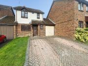 Membury Close, Frimley, Camberley, Surrey GU16, 3 bed...