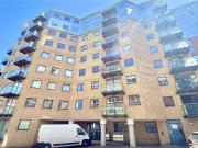 Merchants Place, Reading, Berkshire RG1, 2 bed flat to...