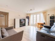 Mercury Court, London, E14 1 bed flat to rent £1,800 pcm...