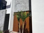 MERIDA CASA EN VENTA DE 2 HABITACIONES EN CERRADA