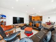 Merino Gardens, London E1W, 3 bed flat to rent, £6,800...