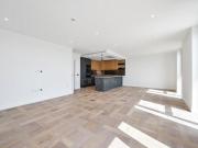 Merino Gardens, London E1W, 3 bedroom flat to rent...
