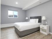 Metro 1827 Beautiful 2 Bedroom Suite Furnished [object...