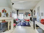 METRO RANELAGH CHARMANT 2 PIECES EN DUPLEX 49 m2 ATYPIQUE