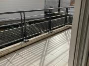 Métro Valmy T3 avec balcon à 2 min du métro et garage en...