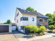 M'GLADBACH HARDT MODERNE DOPPELHAUSHÄLFTE MIT GARTEN...