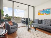 MGM MARTIN ONE BEDROOM SPLIT LEVEL APARTMENT