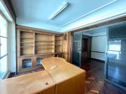 Microcentro: Excelente oficina, 4 despachos, apto...