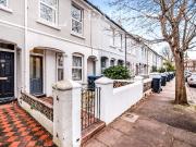 Mid Terrace to rent in Stanley Road | Leaders