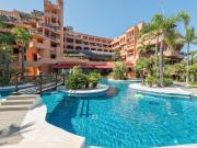 Middle Floor Apartment in Estepona