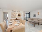 Middle Floor Apartment in Puerto Banús