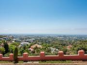 Middle Floor Apartment · Monte Halcones