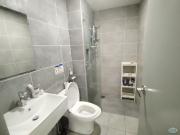 Middle Room at 121 Residences Near Uptown & One Utama...