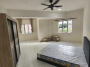 Middle Room at Bandar Sri Permaisuri, Cheras