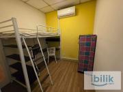 Middle Room at Dataran Sunway I JALAN PJU 5/8 I Kota...