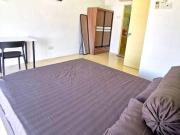 Middle room queen size bed with aircon D'Piazza