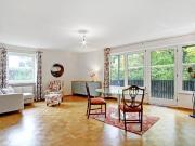 MIETE: Exklusiv am Hirschgarten – vollmöbliert &...