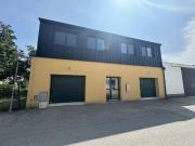 Miethaus mit 2 neuwertigen Wohnungen im OG und 2 großen...