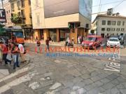 MILANO, CORSO DI PORTA ROMANA – NEGOZIO 2 VETRINE IN...