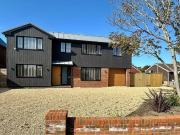 Milford On Sea, Lucerne Road, Lymington, 4 Bedroom Detached
