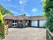 Milford On Sea, Manor Close, Lymington, 3 Bedroom Bungalow