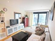 Millharbour, South Quay, 2 Bedroom Flat