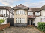 Millway, Mill Hill, London NW7, 4 bed flat to rent,...
