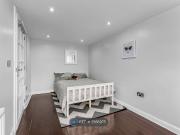 Milton Crescent, Edinburgh EH15, 4 bed bungalow to rent...