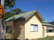 Minute's drive to the beach