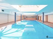 Minutes to University or CBD Light Filled Art Deco with...