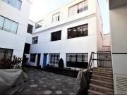 MIRAFLORES vendo casa en condominio Quinta U$365,000...