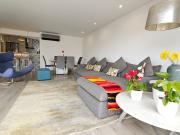 MIRAFLORES: VENTA DE MODERNO DEPARTAMENTO, FINOS ACABADOS MIRAFLORES: VENTA DE MODERNO DEPARTAMENTO, FINOS ACABADOS