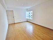 MIRAFLORES, VENTA elegante departamento cerca al Malecon...