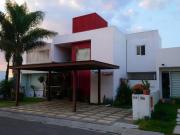 MISIÓN CONCÁ, HERMOSA RESIDENCIA, 4 RECÁMARAS, JARDÍN,...