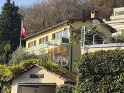 MIT GARTEN UND SWIMMINGPOOL